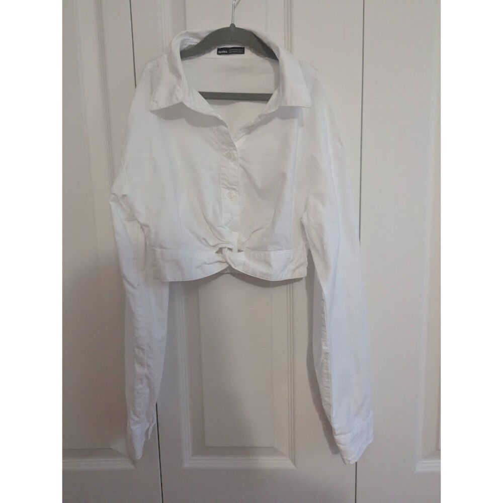 Bershka White Cotton Button Down Crop Longsleeve Twist Front Top XS